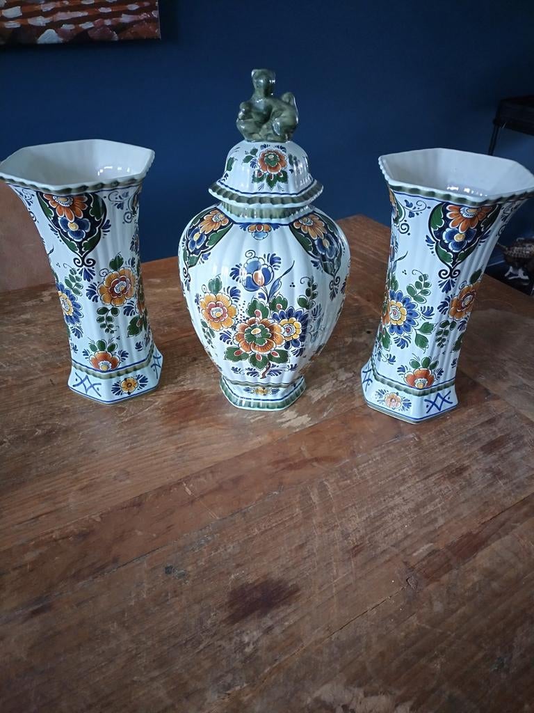 Delft Polychroom Kaststel gebloemd, Ophalen