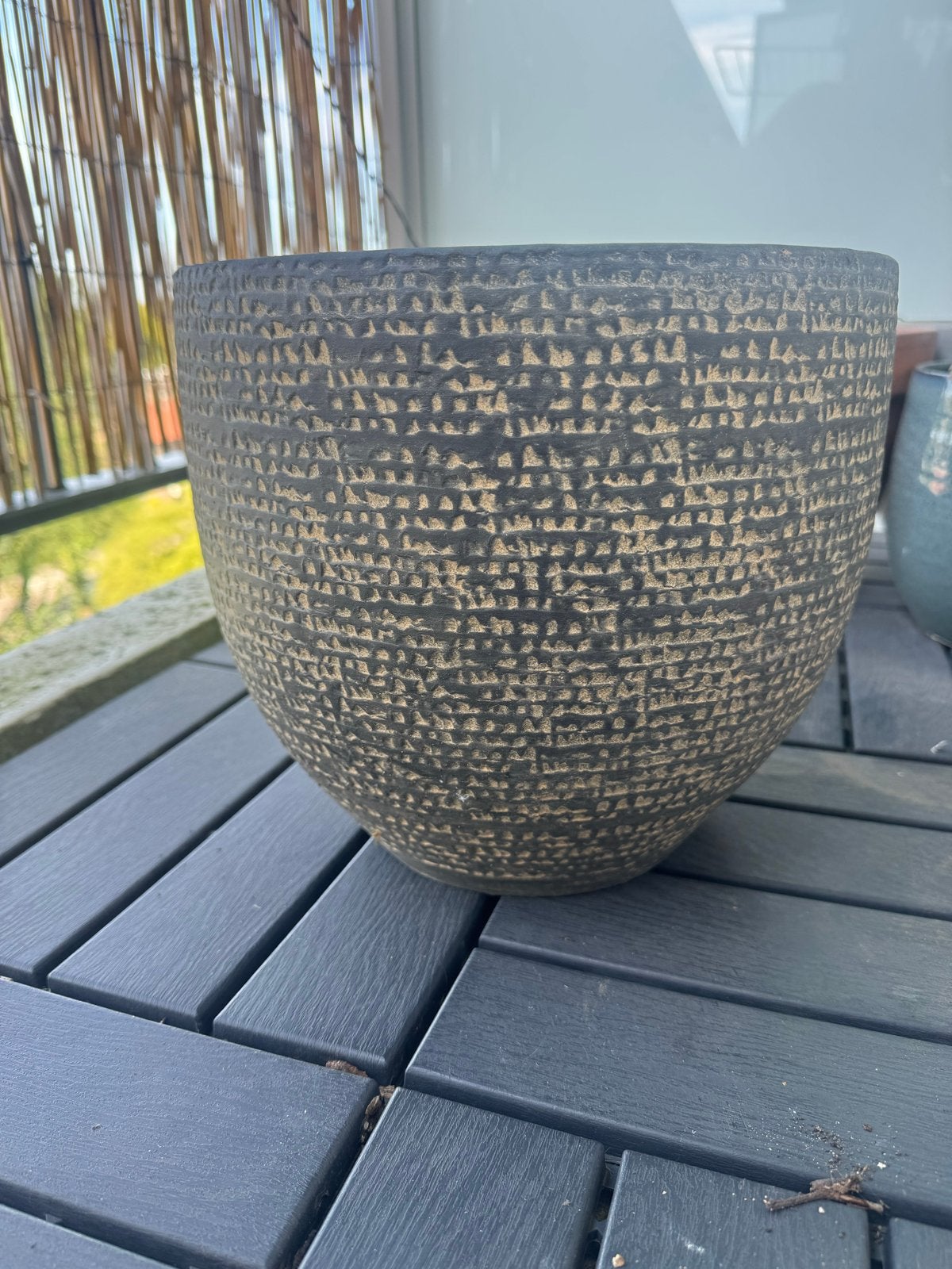 2x Mica Decorations Carrie bloempot Ø29 cm – terracotta/brui, Rond, Binnen, Zo goed als nieuw, Minder dan 40 cm