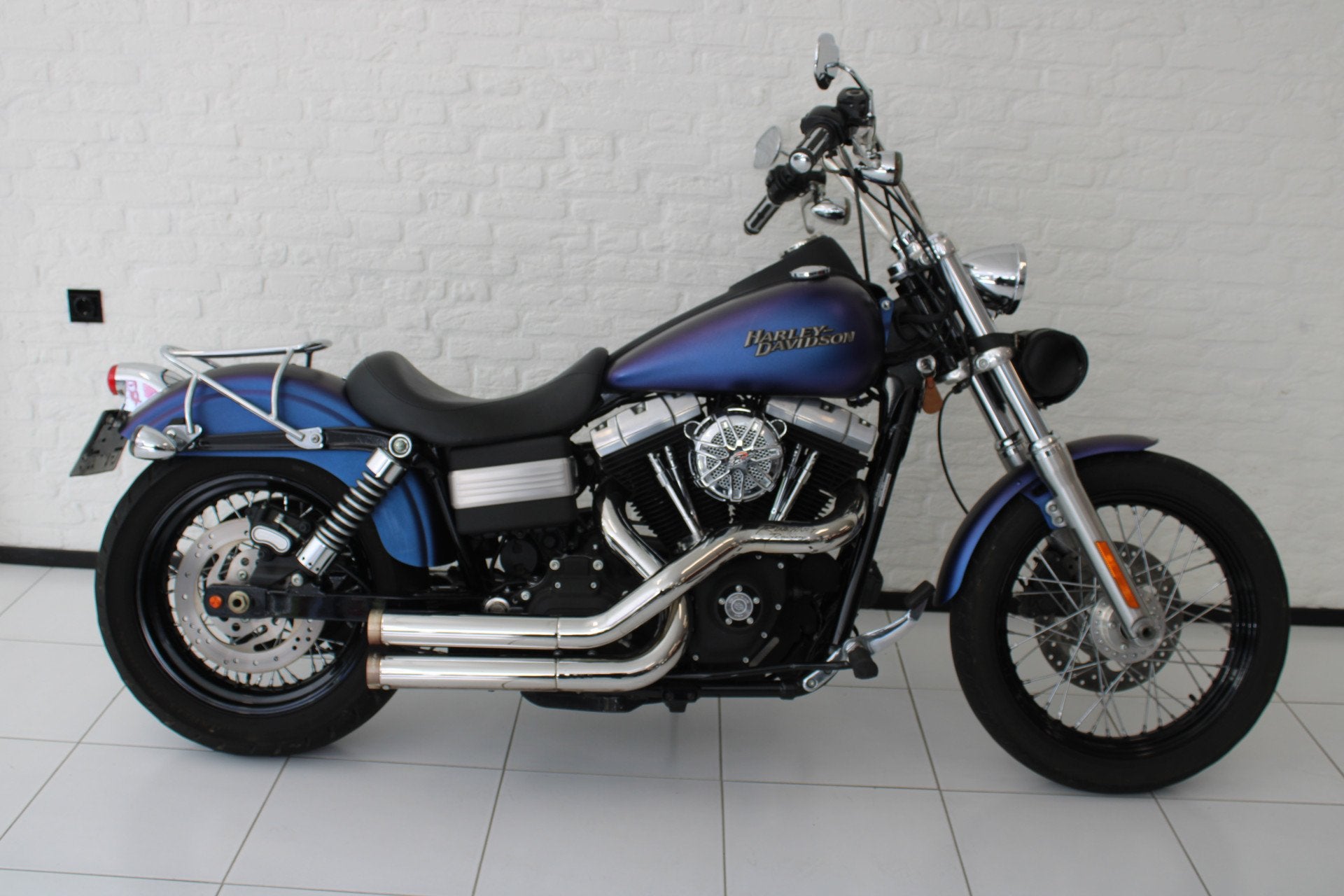 Harley-Davidson 96 FXDB Dyna Street Bob (bj 2010), Meer dan 35 kW, Overig, Tilburgseweg 43
4902TL  OOSTERHOUT NB, NL, Autobedrijf Jongmolen