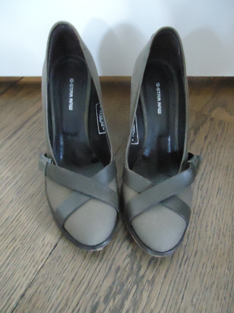 Nieuwe G STAR pumps maat 37, Nieuw, Ophalen of Verzenden, Schoenen met hoge hakken, Grijs