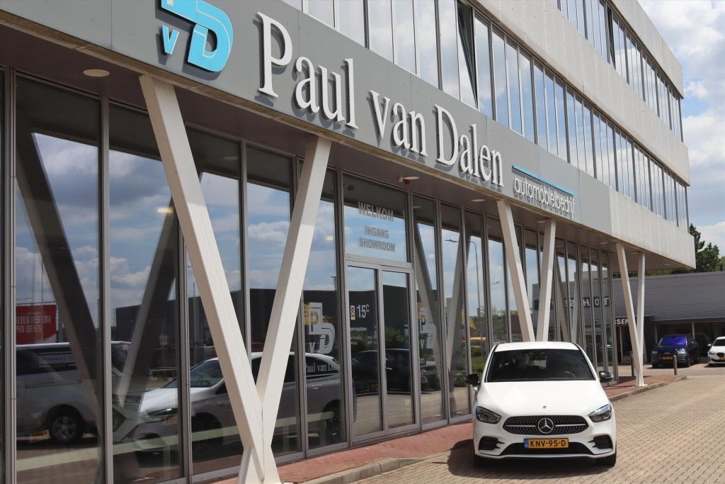Mercedes-Benz B-Klasse B250e 218PK AUTOMAAT AMG NIGHT Navi |, Gebruikt, 4 cilinders, Wit, Bedrijf