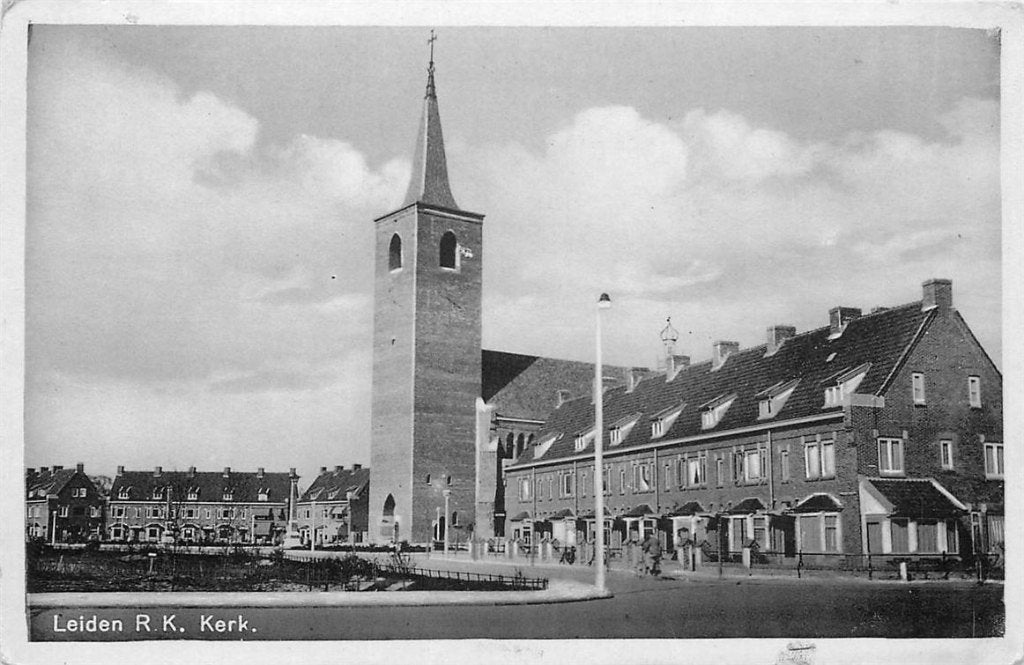 701-431-013 Leiden RK Kerk, Verzamelen, Ophalen of Verzenden, Voor 1920, Zuid-Holland