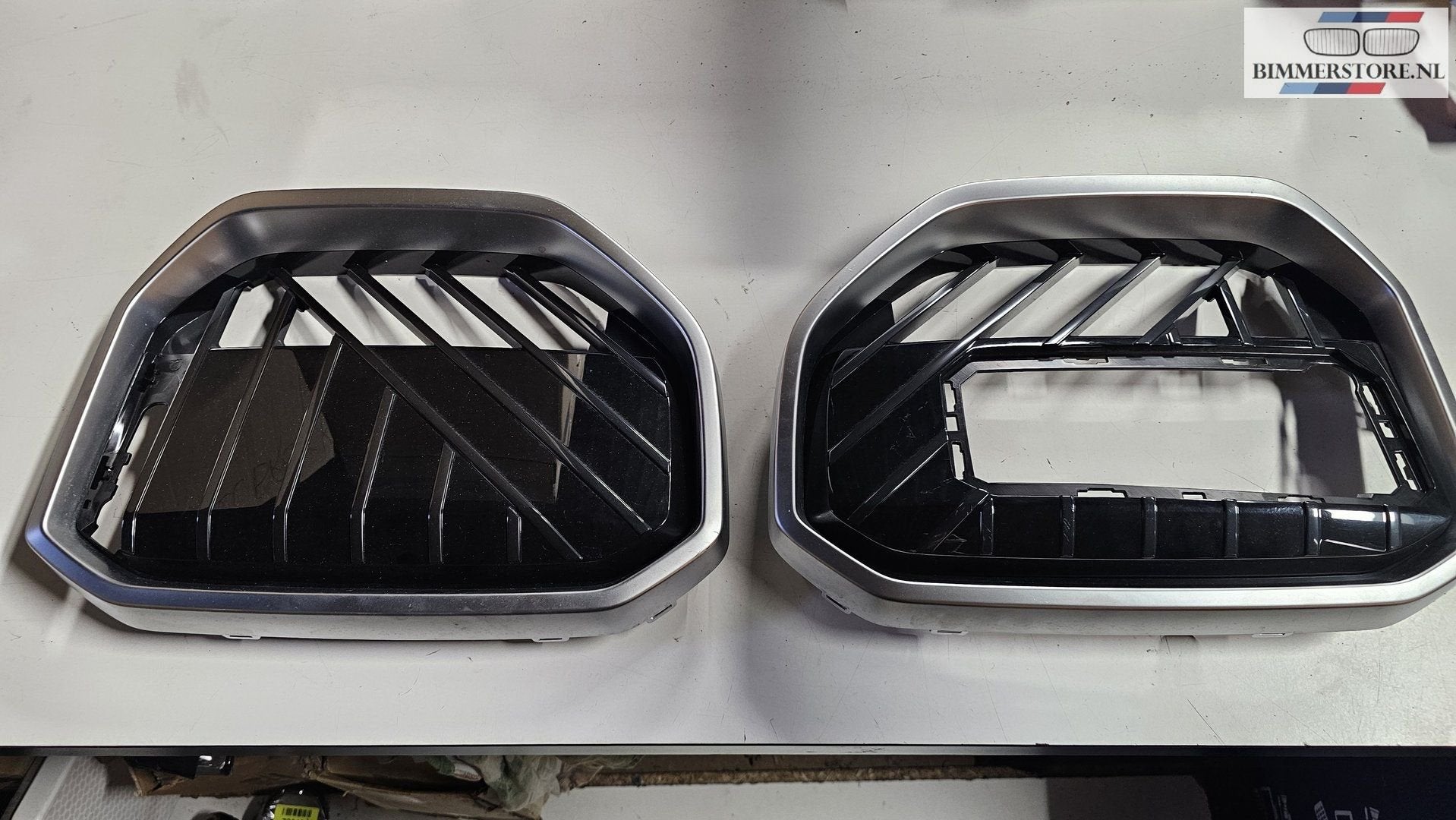 Grille set  BMW X G45 51135A37655 51135A37656