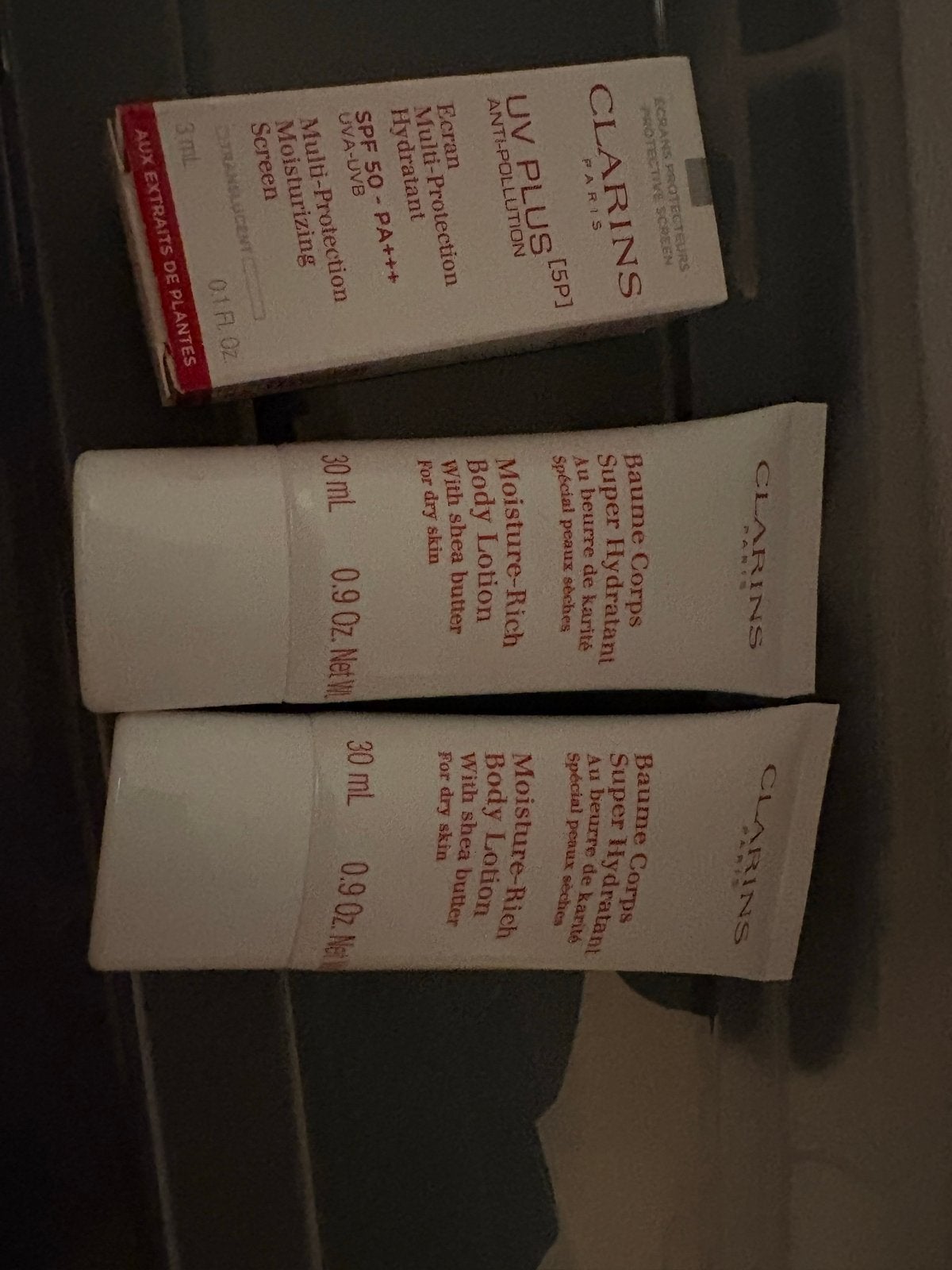 Clarins UV Plus SPF50 & Bodylotion - Nieuw, Ophalen of Verzenden, Nieuw, Bodylotion, Crème of Olie