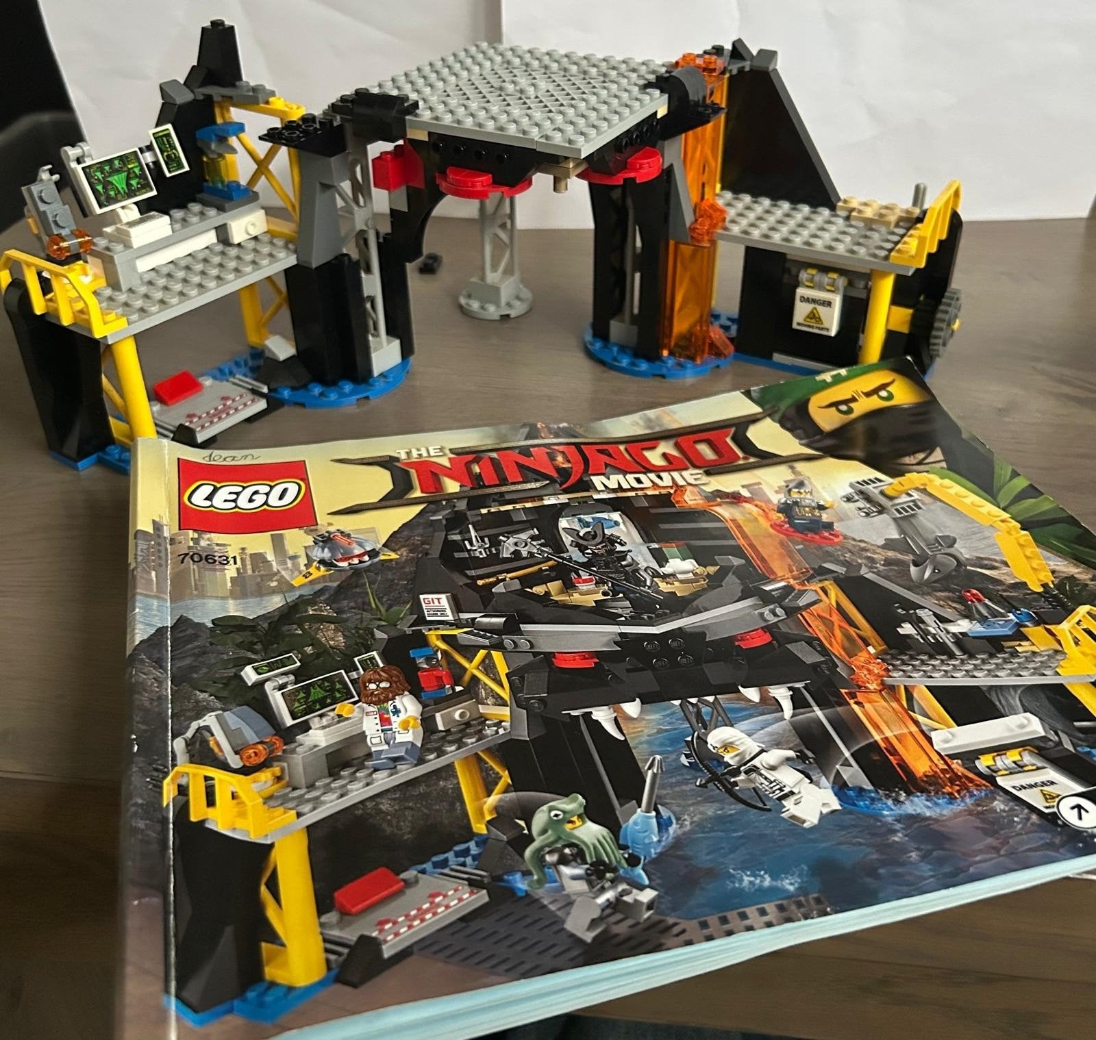 LEGO Ninjago Movie Garmadon's Vulkaanbasis 70631, Ophalen, Lego, Zo goed als nieuw, Inclusief instructies