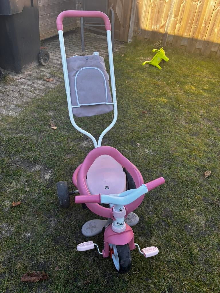 Smoby driewieler met duwstang, Fietsen en Brommers, Ophalen, Zo goed als nieuw, Duwstang