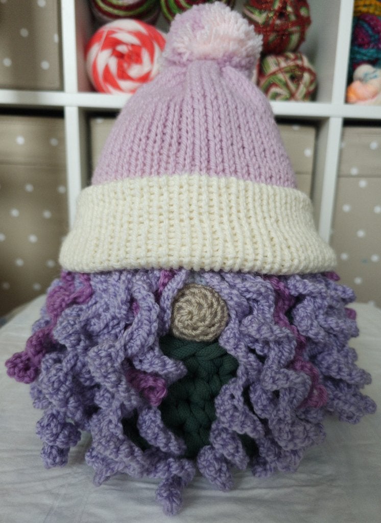 Handgemaakte decoratieve gnome met paars haar | groene mand, Overige materialen, Verzenden, Overige typen, Rond