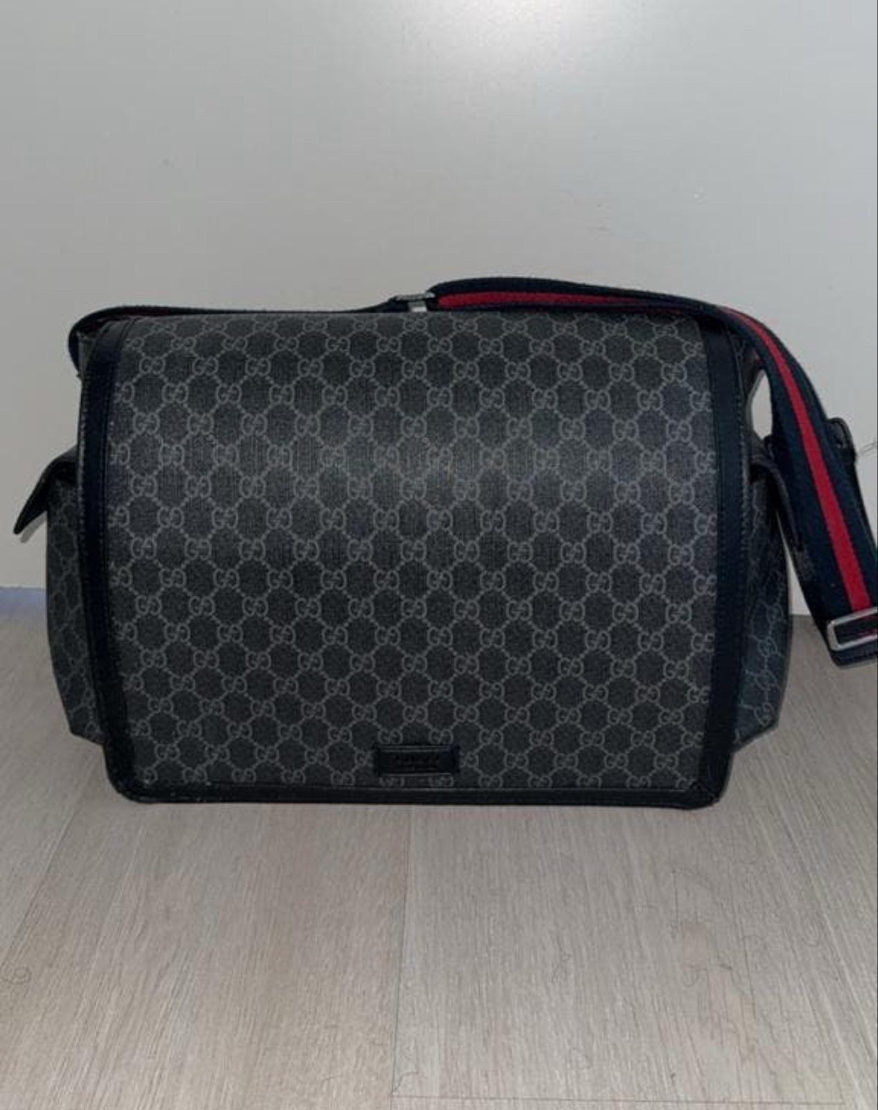 Gucci Luier Tas Zwart GG Supreme, Ophalen, Zo goed als nieuw, Zwart, Schoudertasje
