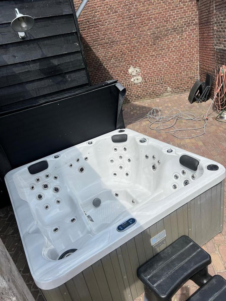 Jacuzzi Balboa 5 persoons, Tuin en Terras, Bubbelbaden en Hottubs, Pomp, Ophalen