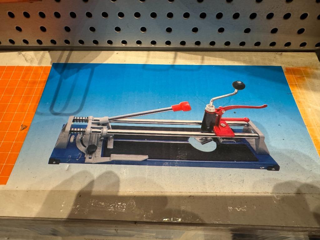 TEGELSNIJDERS  nieuw in verpakking opruiming !, Ophalen, Nieuw