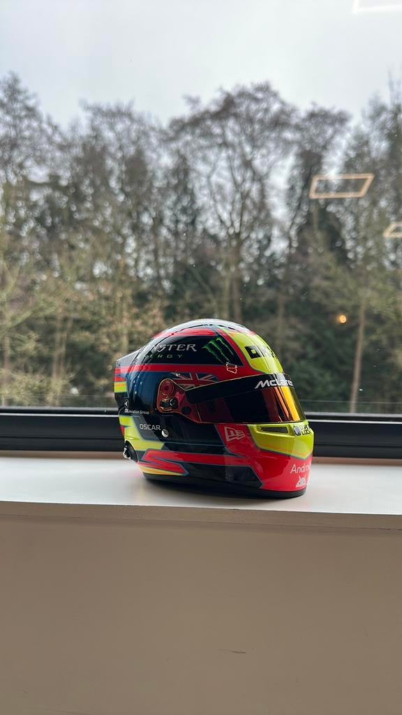 Oscar Piastri 2025 seizoen helm 1:2 schaal, Ophalen of Verzenden, Nieuw, Formule 1