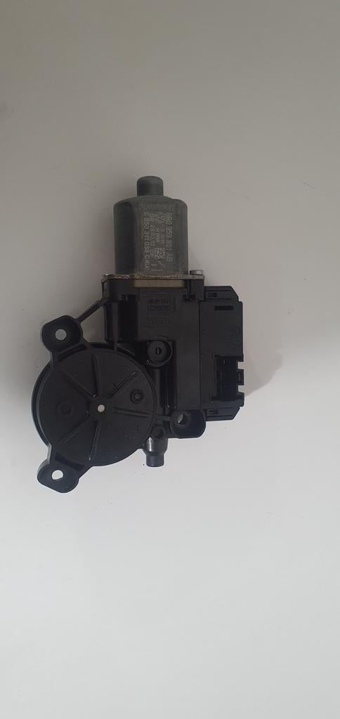 Raammotor Linksvoor Polo 1.6 TDI 2012, Ophalen of Verzenden, Gebruikt, Volkswagen