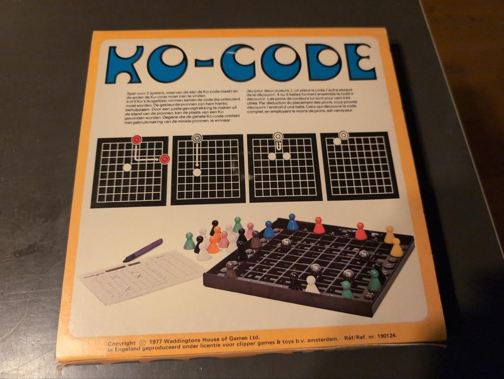 Ko-code, Hobby en Vrije tijd, Gezelschapsspellen | Bordspellen, Ophalen of Verzenden, Zo goed als nieuw