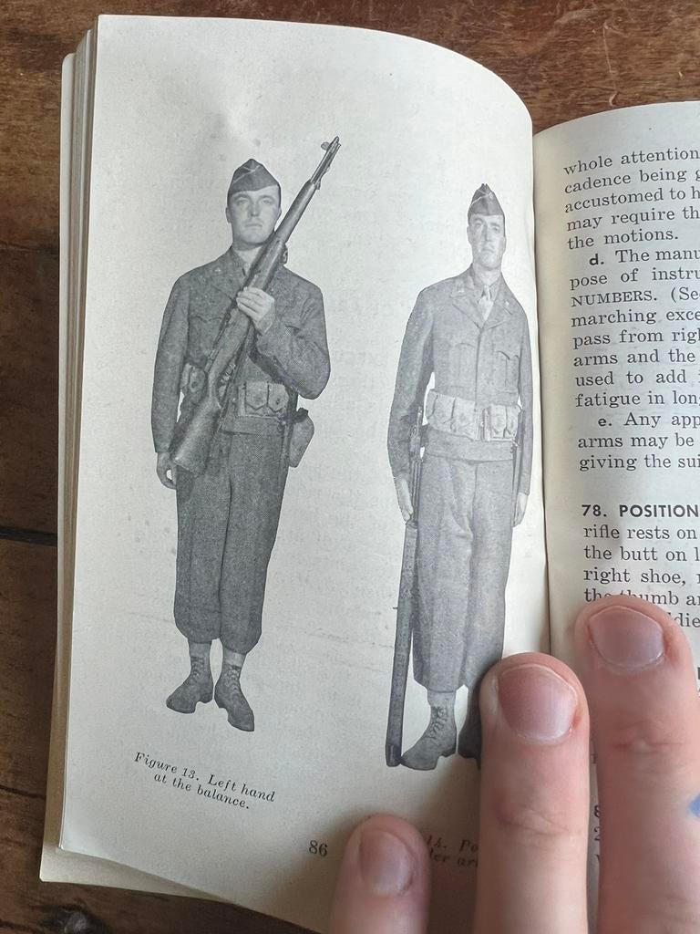 WO2 Korea Handboek M1 Garand Pistol Sabel training vlaggen, Verzamelen, Amerika, Ophalen of Verzenden