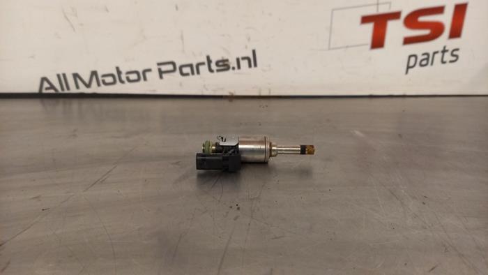 Injector (benzine injectie) van een Volkswagen Golf, Gebruikt, -, Volkswagen, -