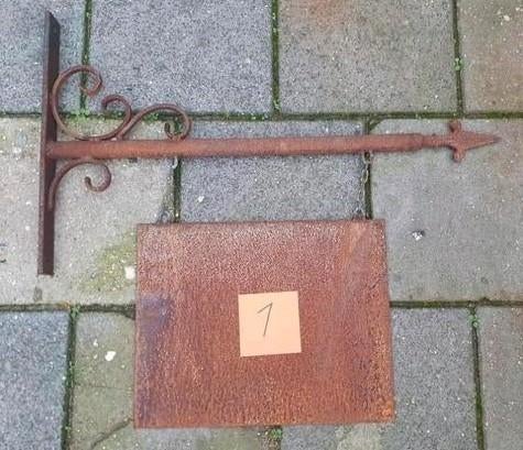 Smeedijzer gietijzer uithangbord. Nr.1., Ophalen of Verzenden, Nieuw