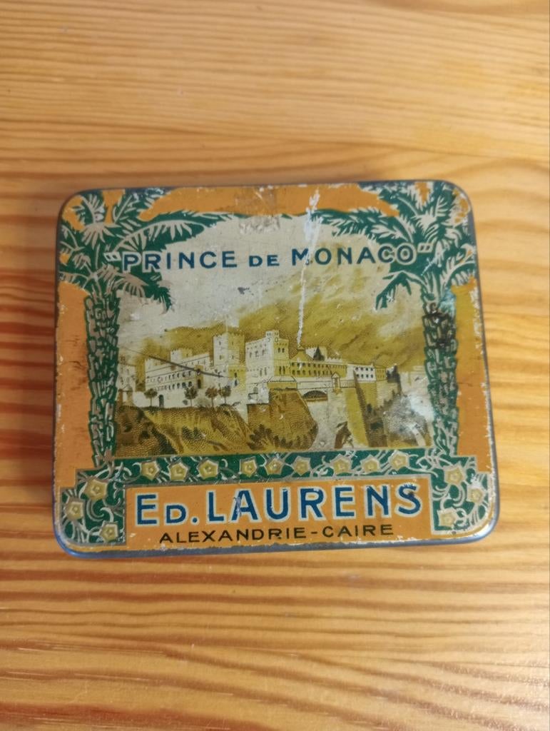 Sigarettenblikje Prince de Monaco, Verzamelen, Blikken, Ophalen of Verzenden, Gebruikt, Overige