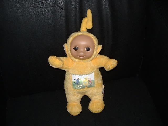 TOMY TELETUBBIES POPJE LALA ZACHTE BADSTOF GEEL MET RIBSTOF, Ophalen of Verzenden, Nieuw, Overige typen