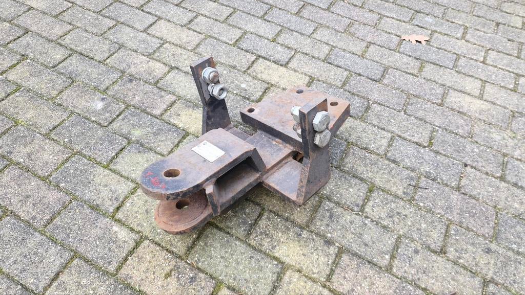 Landini ondertrekhaak, Ophalen