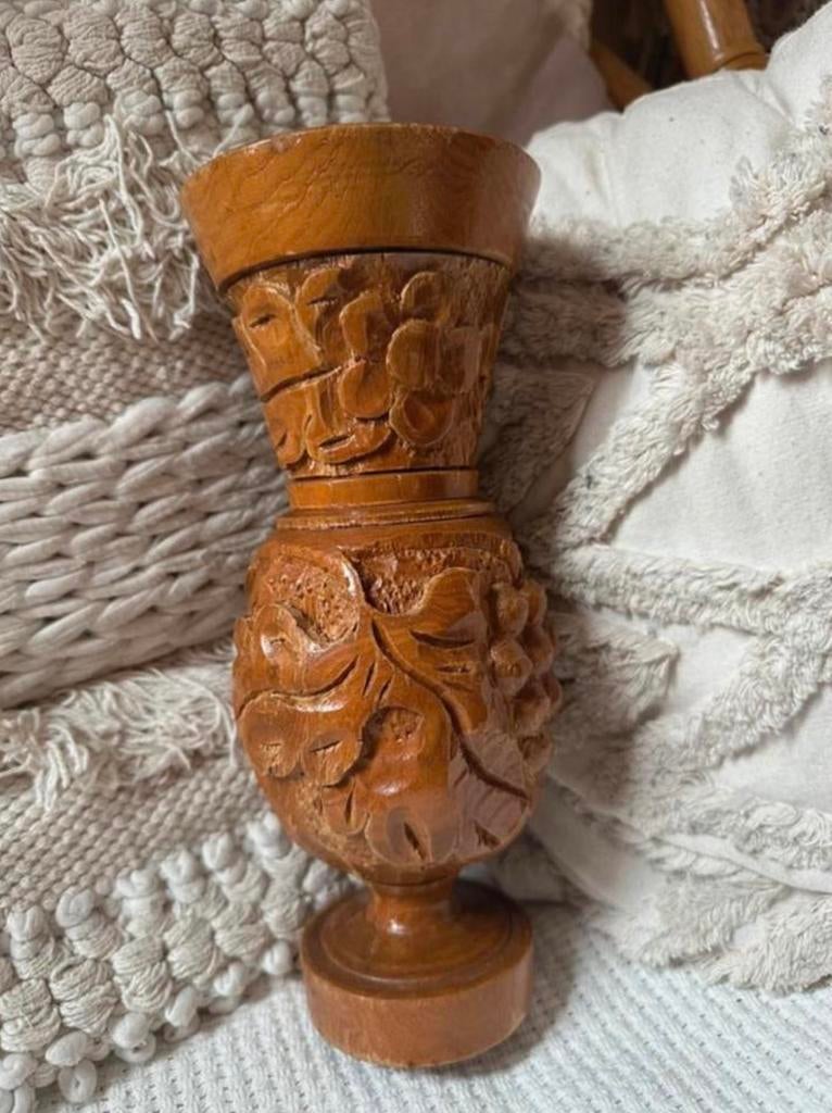 Houtsnijwerk: vintage handgesneden houten vaas, Ophalen of Verzenden