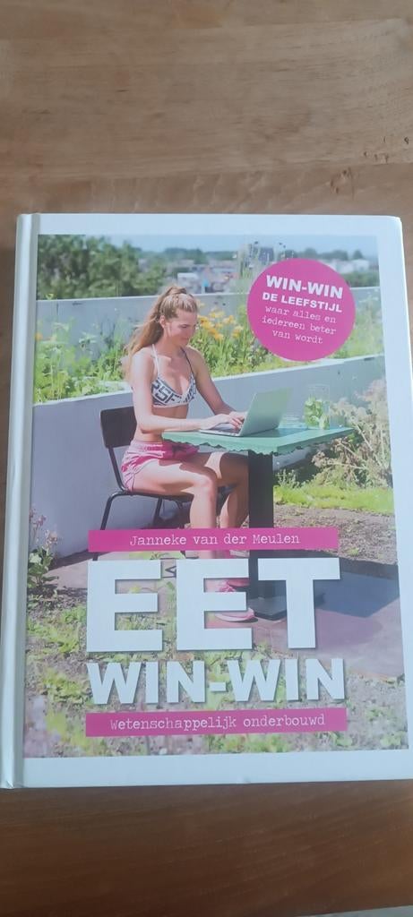 Eet Win-Win - Janneke van der Meulen, Boeken, Overige typen, Ophalen of Verzenden, Zo goed als nieuw, Gezond koken