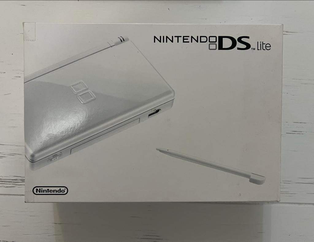 Nintendo DS Lite wit - Zeer Goede Staat + Doos, Spelcomputers en Games, Ophalen of Verzenden, Zo goed als nieuw, Wit, DS Lite
