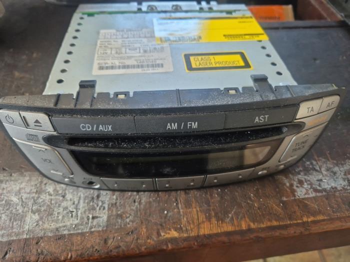 Radio CD Speler van een Peugeot 107, Gebruikt, -, -, -