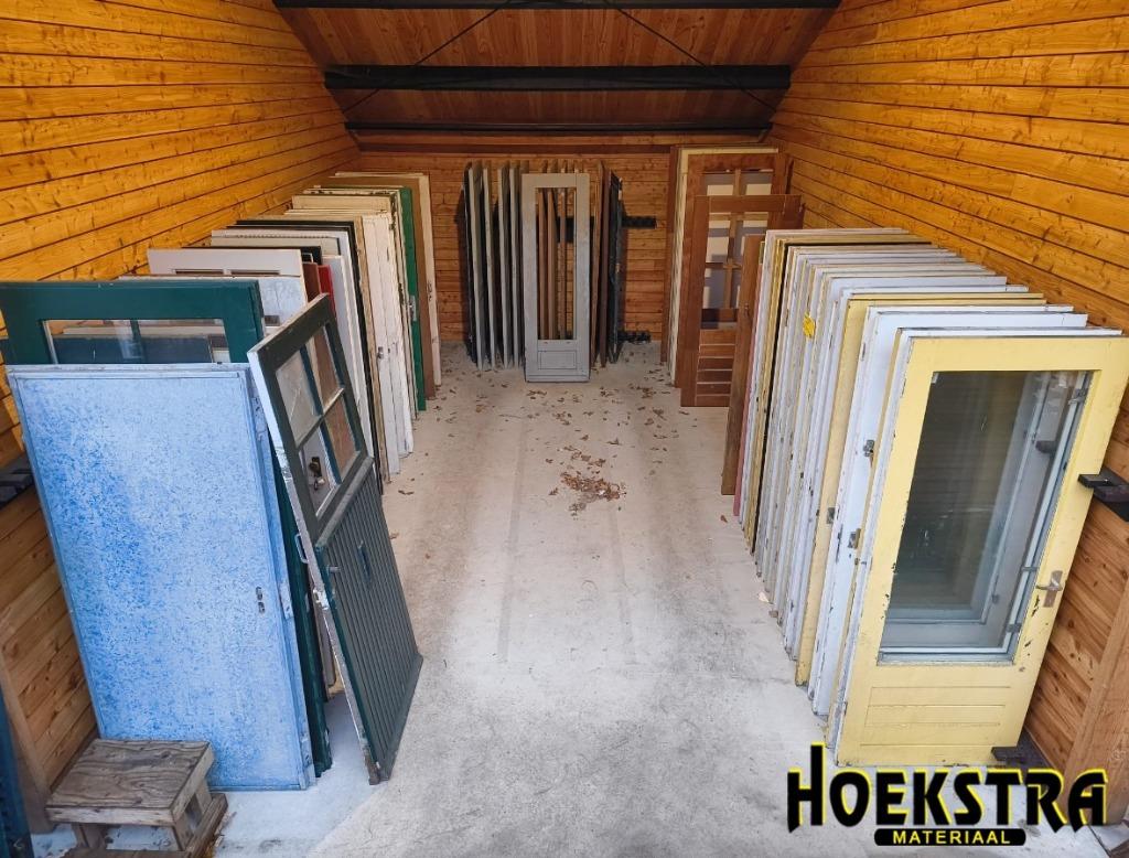 Grote voorraad gebruikte binnen/buiten deuren! vanaf € 50,-