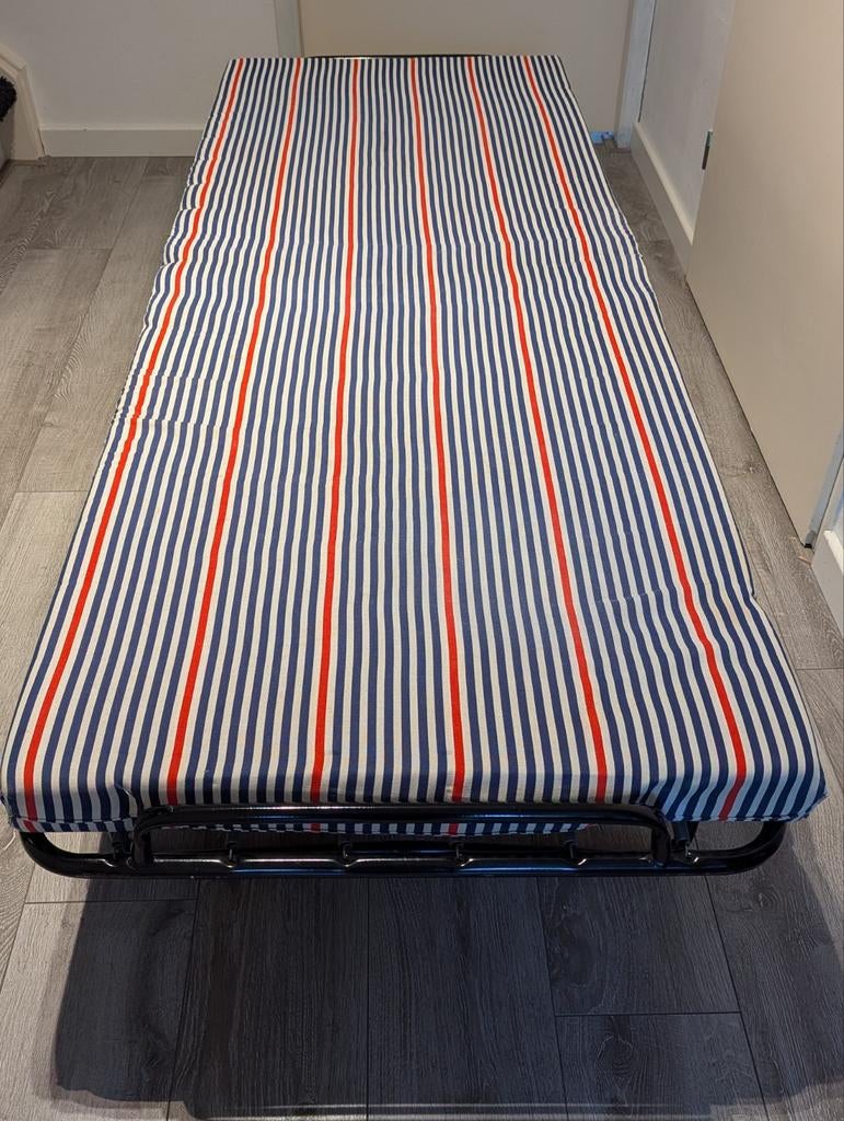 Opklapbed ideaal voor logeerpartijtjes, Ophalen, Gebruikt, Eenpersoons, 190 cm of minder