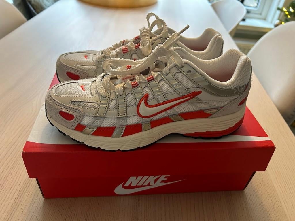 Nike P-6000 sneaker maat 36, Kleding | Dames, Schoenen, Overige kleuren, Nike, Nieuw, Ophalen of Verzenden