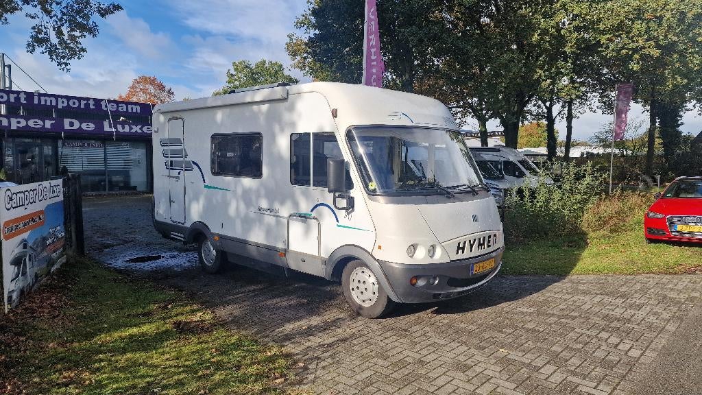 Hymer B544 4P Lange Bank 2,8 128PK, Integraal, Ringverwarming, Fiat, Treinzit