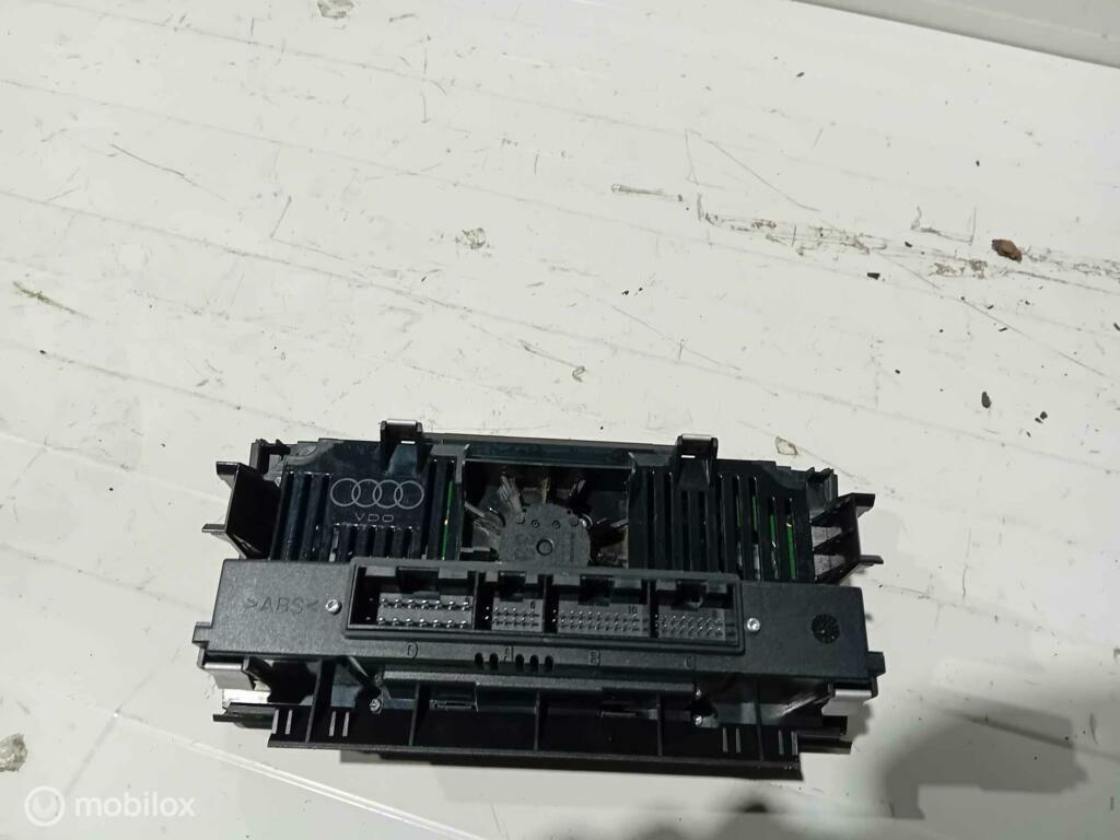 Bedieningspaneel kachel Audi A3 8P0820043AA, Ophalen of Verzenden, Gebruikt
