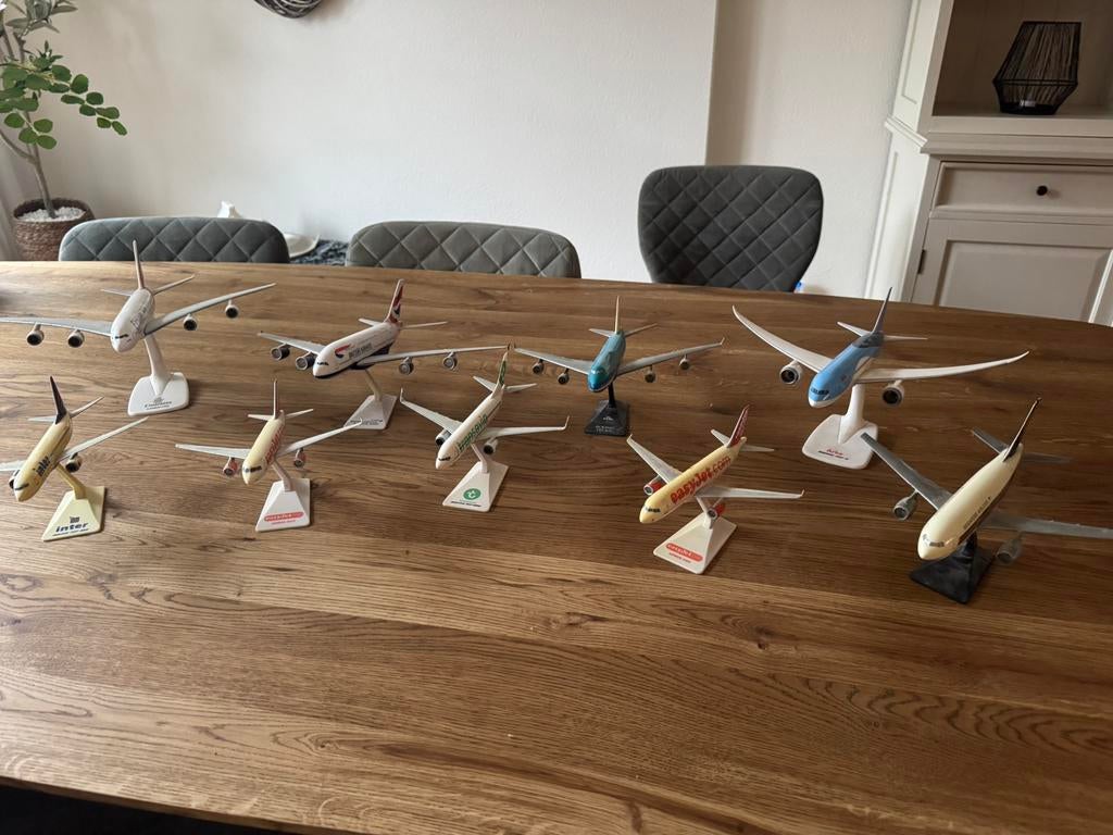 Model vliegtuigen 1:200, Ophalen, Zo goed als nieuw, 1:200 of kleiner, Overige merken