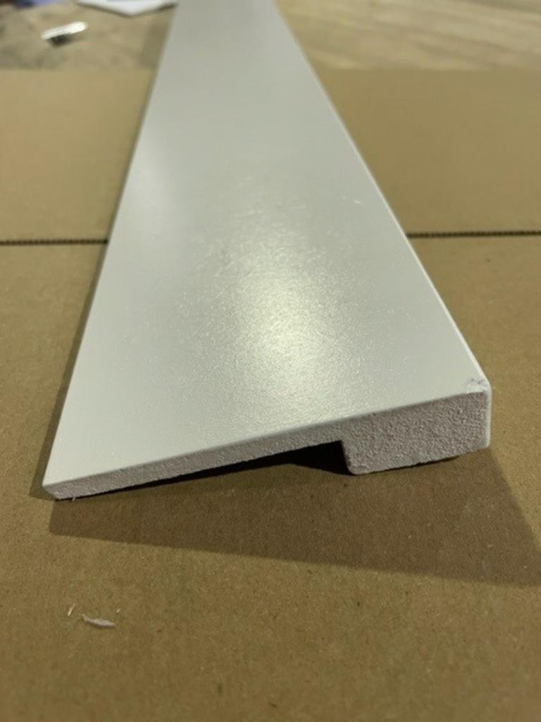 Hout - Witte Plinten, Ophalen, 25 tot 50 mm, Grenen, Nieuw