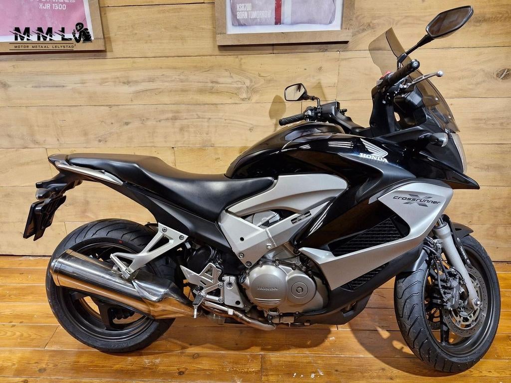 HONDA VFR 800 X CROSSRUNNER (bj 2011), Motoren, Motoren | Honda, 782 cc, HONDA, 4 cilinders, Motorrijbewijs A