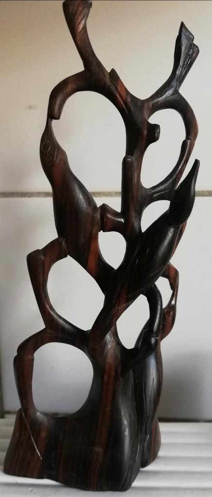 Houtsnijwerk. Indonesië. Coromandel. 18 cm., Ophalen