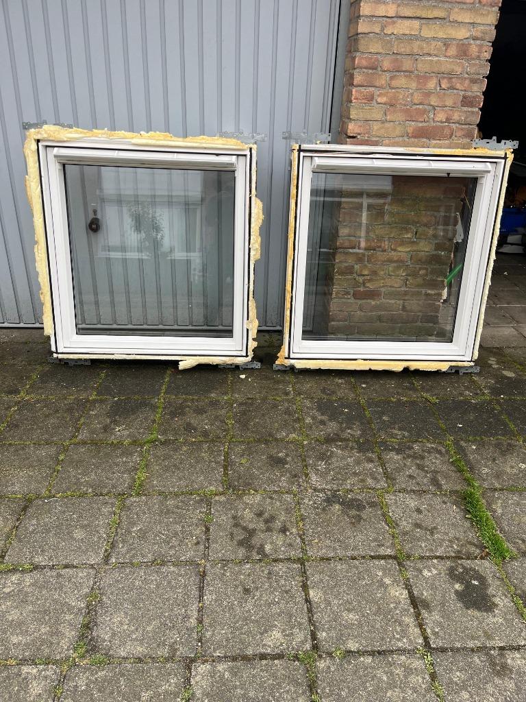 VELUX DAKRAMEN GGL PK04, Ophalen, Gebruikt, Minder dan 80 cm, 80 tot 120 cm