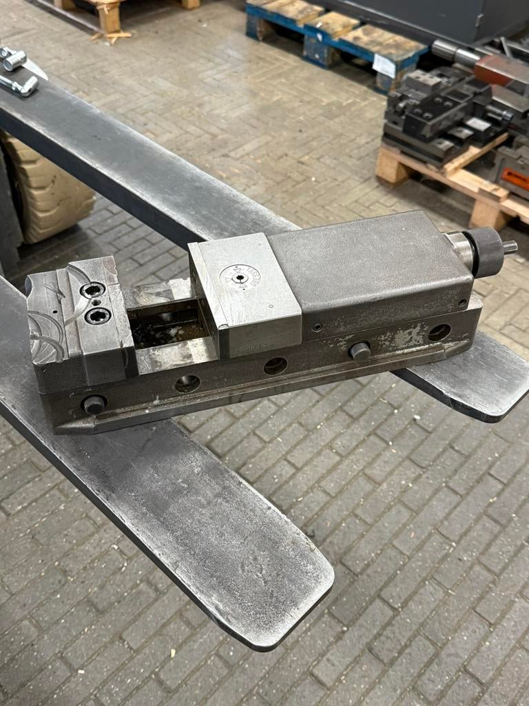 Gressel Hochdruckspanner freesklem machineklem, Doe-het-zelf en Verbouw, Gereedschap | Freesmachines, Zo goed als nieuw, Elektrisch