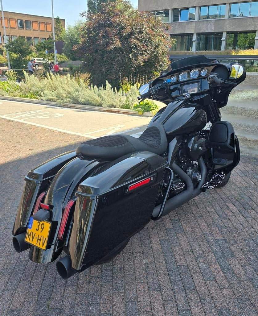 Harley Davidson Streetglide Ultra Blacked out, Motoren, 2 cilinders, Particulier, Meer dan 35 kW, ABS