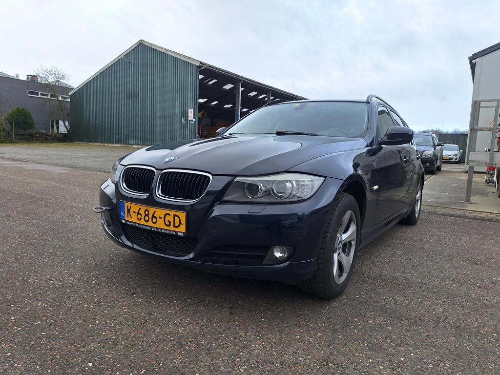 BMW 3-Serie 2.0 318 I Touring 2010 motor defect, Achterwielaandrijving, Blauw, Handgeschakeld, 1405 kg