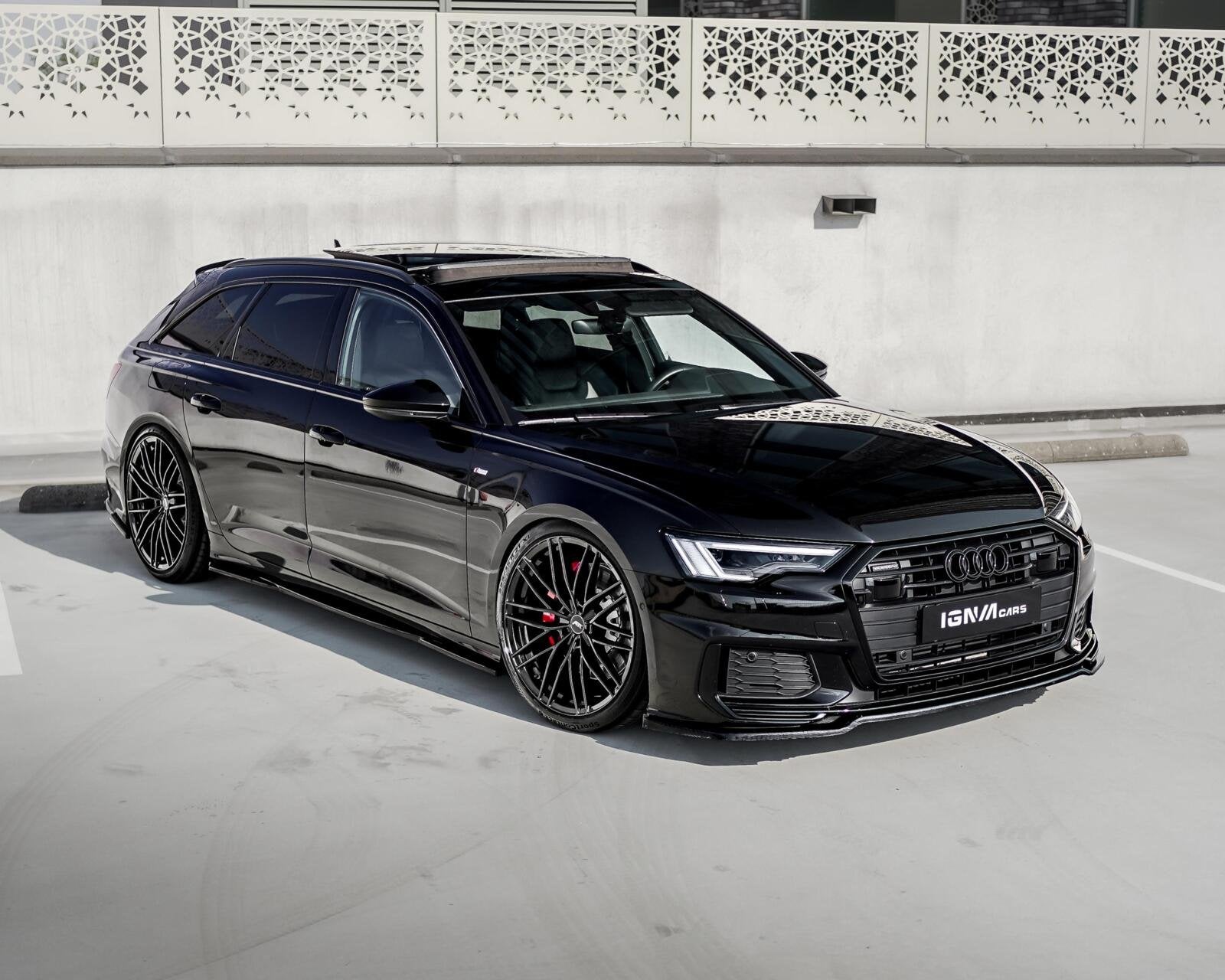 Audi A6 55 TFSIe ABT | PANO | ABT 425PK | 21" ABT | BODYKIT, Auto's, Automaat, Euro 6, 4 cilinders, Zwart