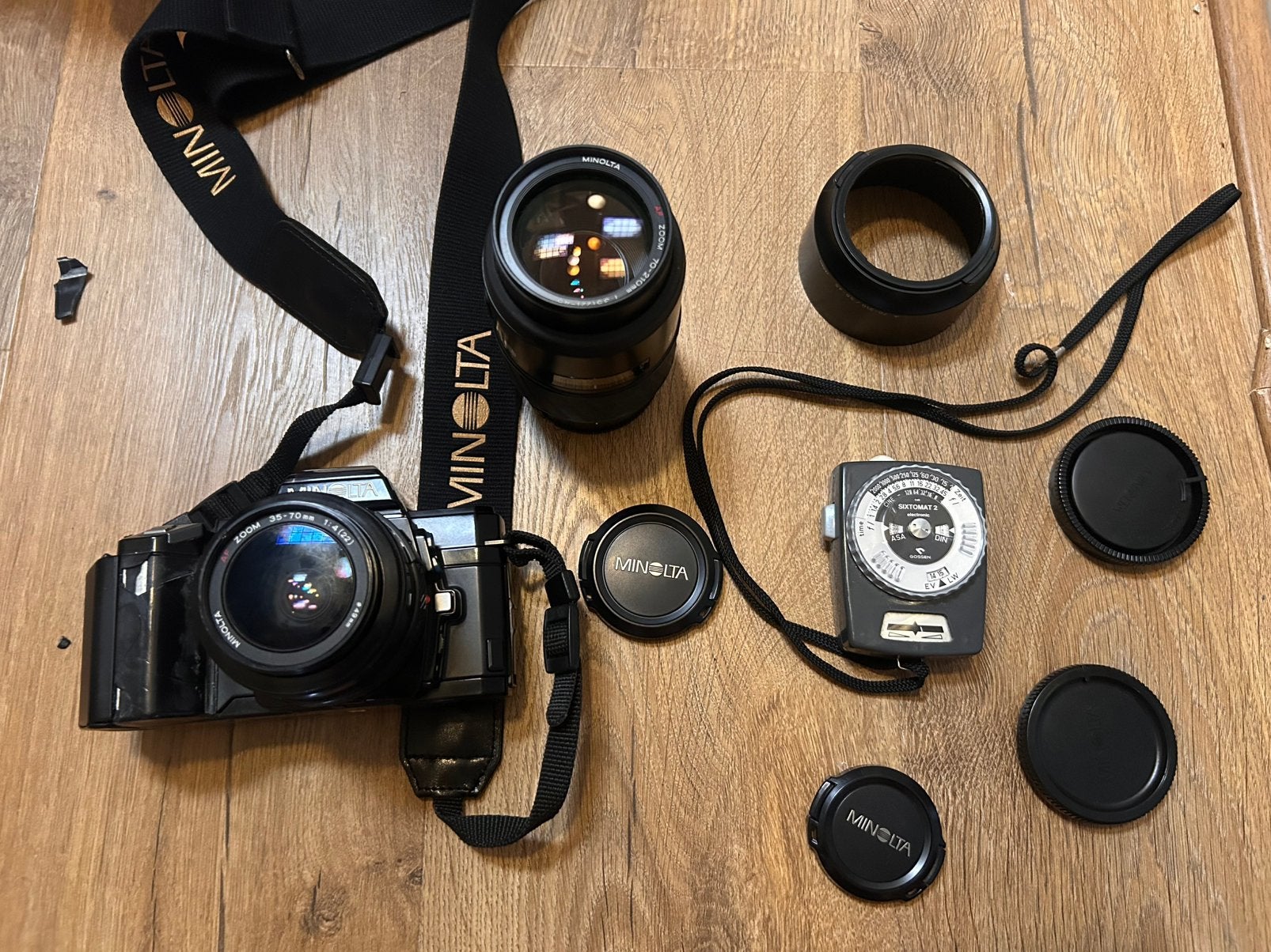 Minolta 7000 AF Analoge Spiegelreflexcamera met 2 Lenzen, Ophalen of Verzenden, Niet werkend, Spiegelreflex, Minolta