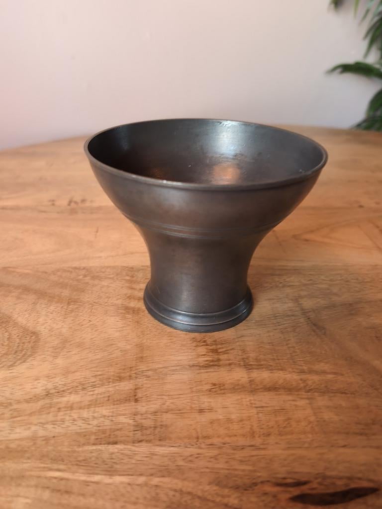 Antieke tinnen kom op voet - 98% tin, Ophalen of Verzenden
