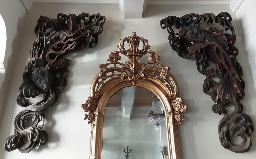 Antieke Japanse koikarper sculpturen, Ophalen