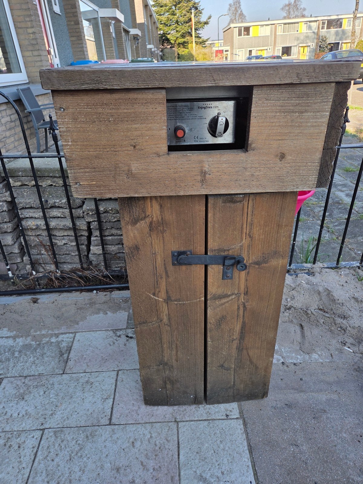 Houten vuurtafel met Enjoyfires brander en hoes, Ophalen, Gebruikt, Vuurton