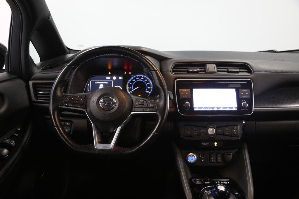 Nissan LEAF Tekna 40 kWh | Dealer onderhouden | Navi | Leder, Auto's, Nissan, 12 maanden, Gebruikt, Lichtsensor, Zwart