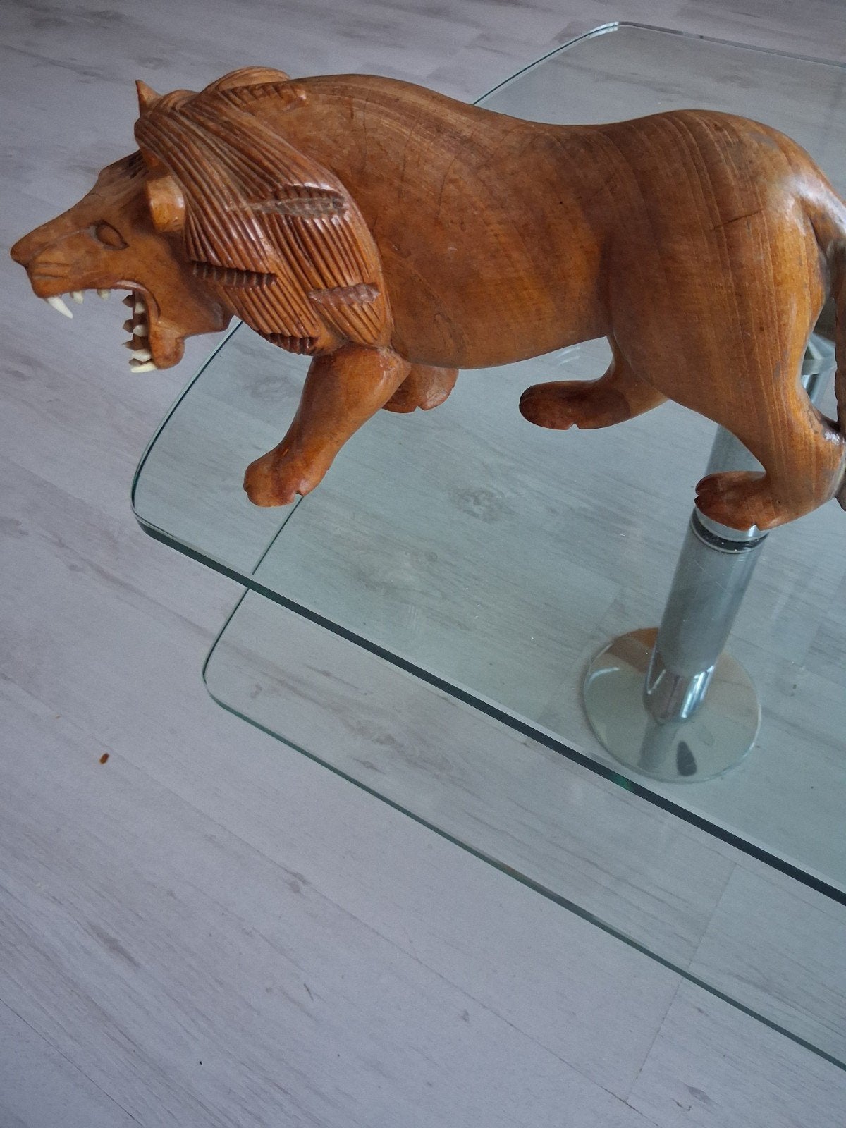 Handgesneden houten leeuw beeld, Antiek en Kunst, Ophalen of Verzenden, 20 - 50 cm, Beeld, Hout