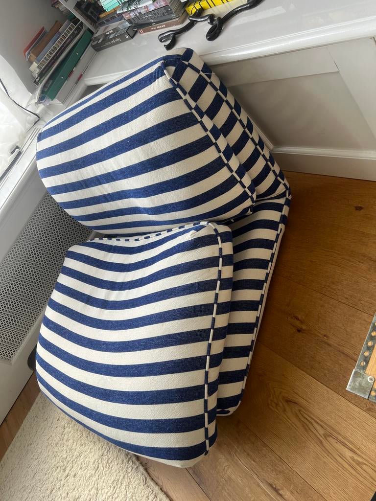 Zara Home Blauw-Wit Gestreept Futon Stoel, Huis en Inrichting, Stoelen, Ophalen, Blauw, Zo goed als nieuw, Eén