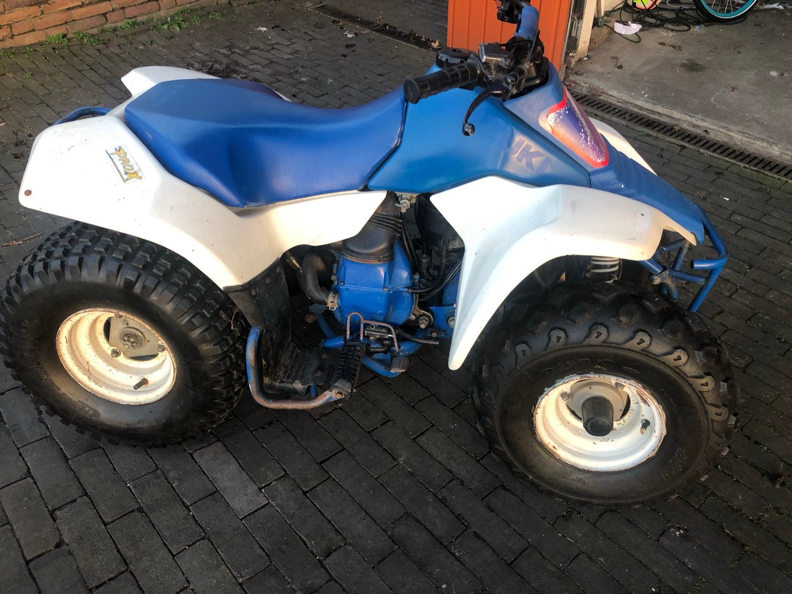Suzuki LT80 Quad - oa Nieuwe zuiger, €800 onderhoud, Fietsen en Brommers, Minibikes, Midibikes en Pitbikes, Ophalen, Gebruikt