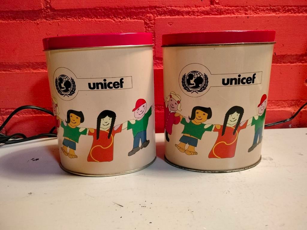 Vintage Unicef Spaarpotten giro 9599, Verzamelen, Spaarpotten, Ophalen of Verzenden, Gebruikt, Metaal of Blik, Overige thema's